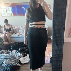 Criss cross tie back crop tank and split thigh skirt